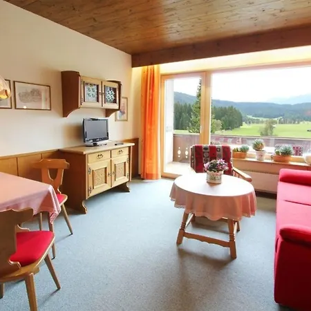 Chalet Cristall Superior Appartement 8 *